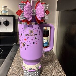 Olivia Rodrigo Stanley with accessories